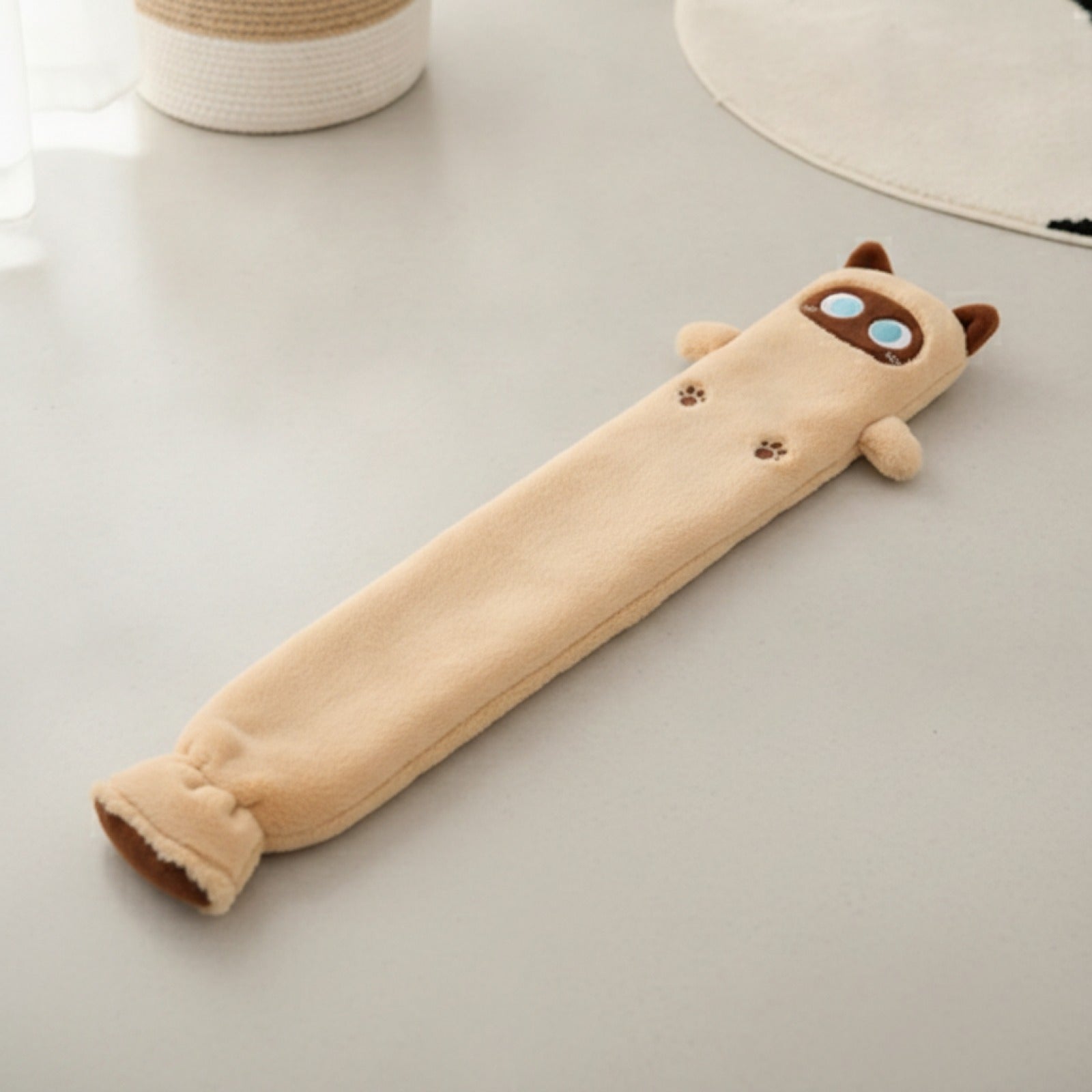 Bouillotte Eau Longue en Peluche : le compagnon réconfortant qui diffuse une chaleur douce pendant des heures